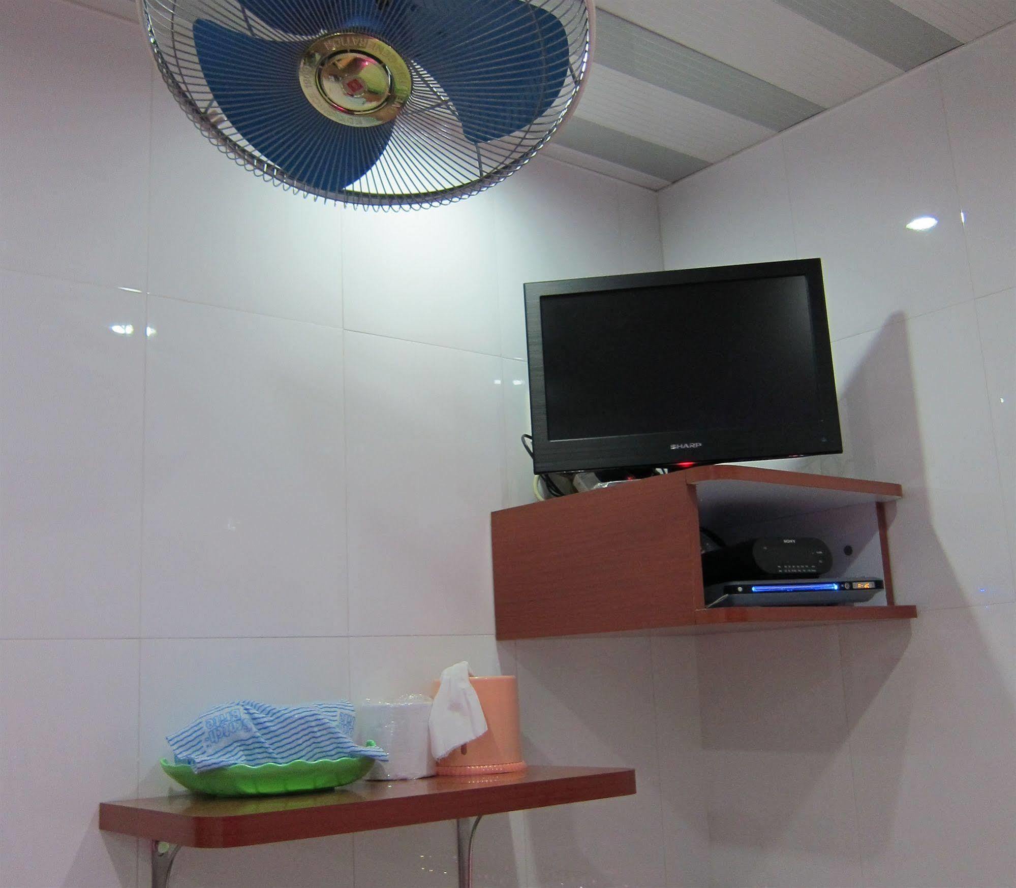 הונג קונג Guangdong Guest House מראה חיצוני תמונה